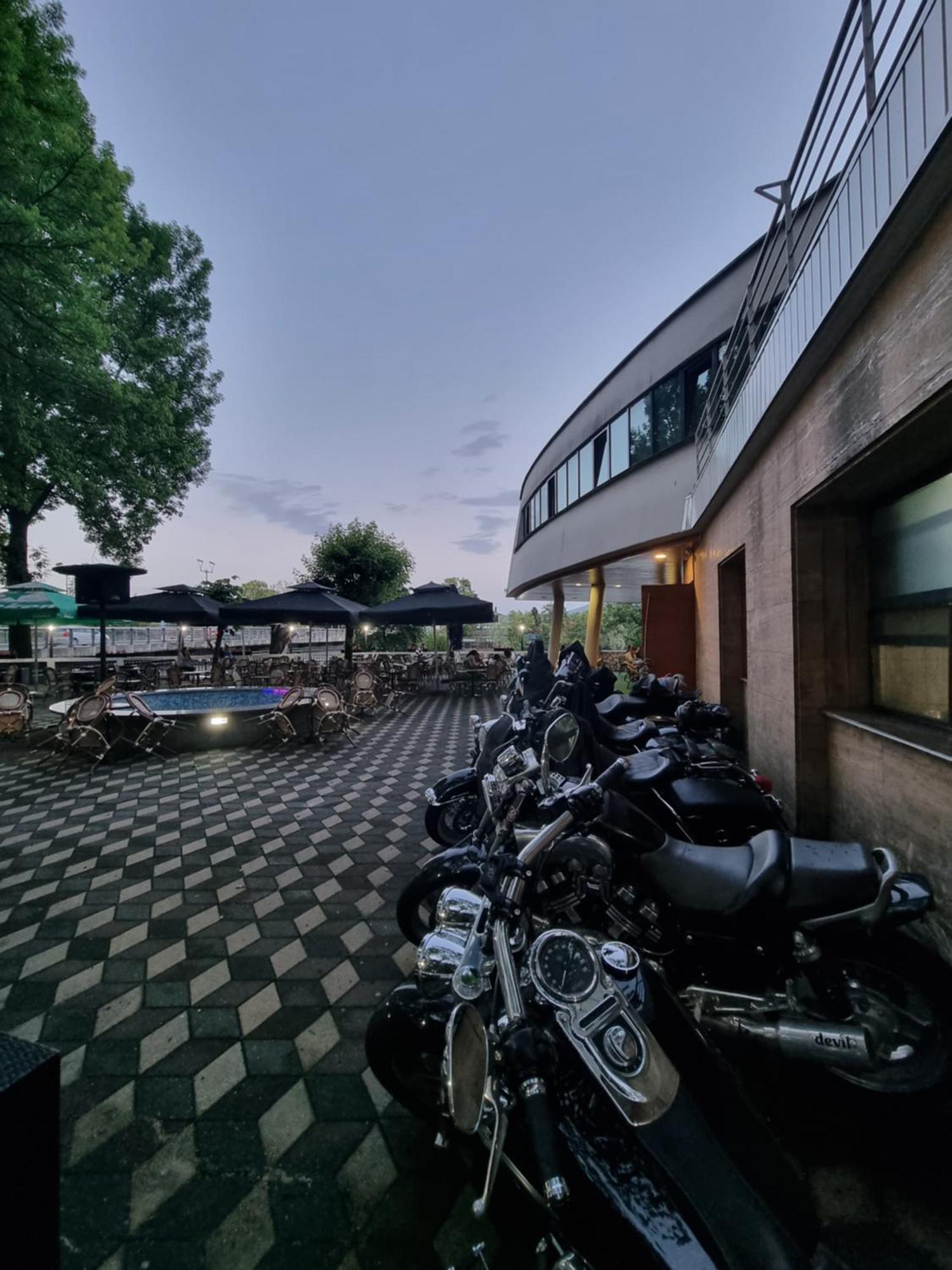 Hotel Paviljon Bihac Luaran gambar