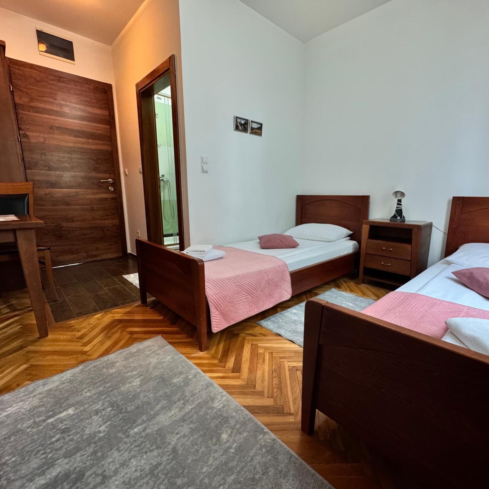 Hotel Paviljon Bihac Luaran gambar